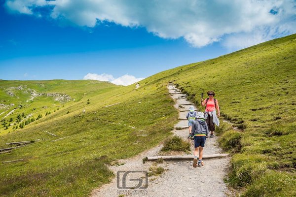 séta a kis hegyi tóhoz (Friesenhalsee)